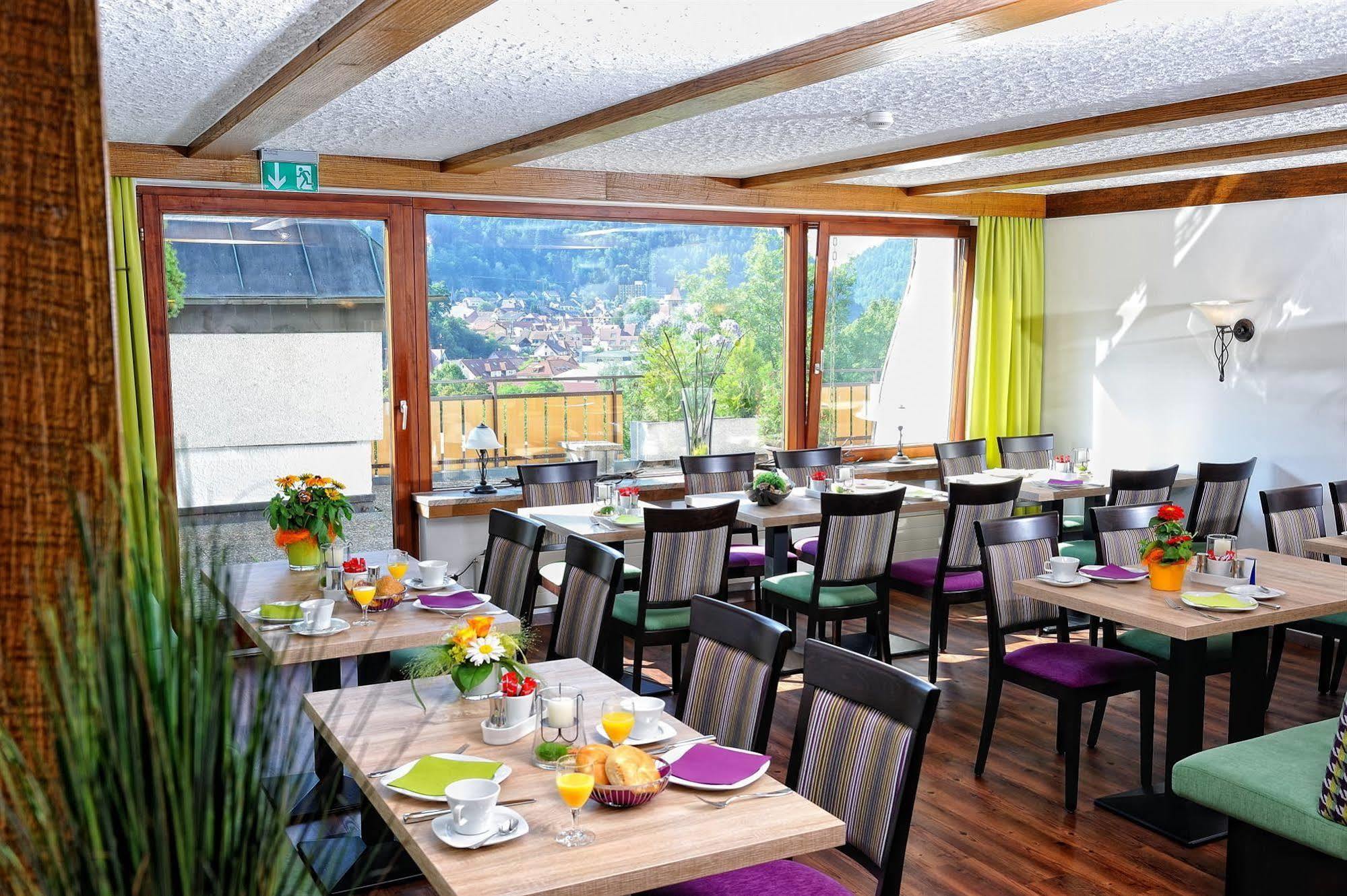 Hotel Am Bad-Wald Bad Liebenzell Bagian luar foto